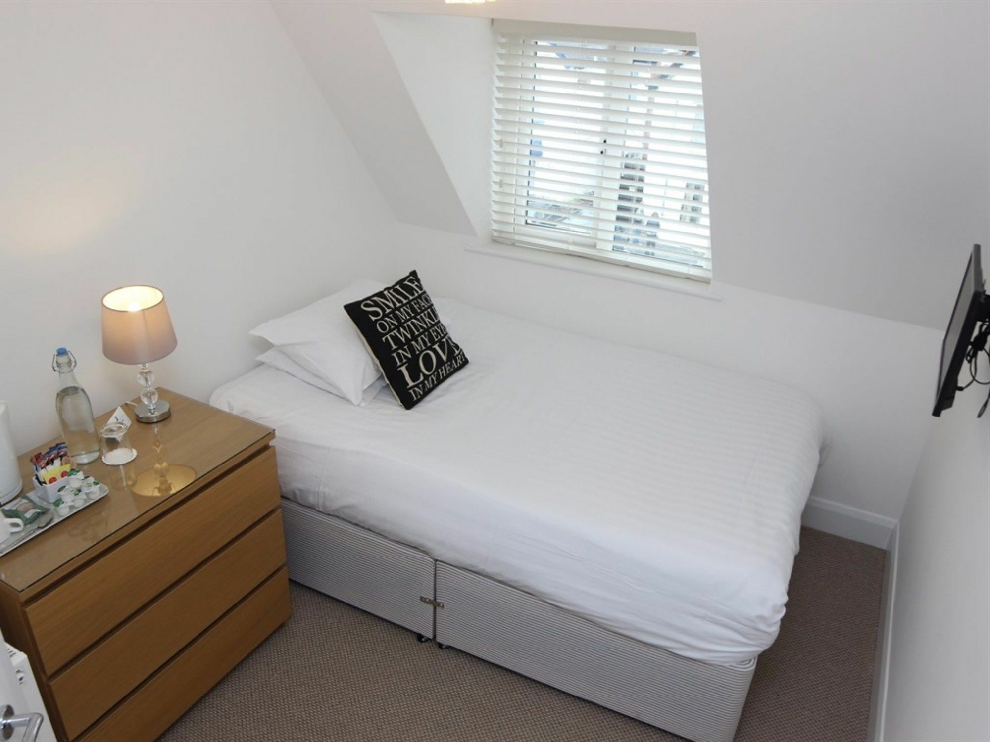 The Westby Bed and Breakfast Μπόρνμουθ Εξωτερικό φωτογραφία